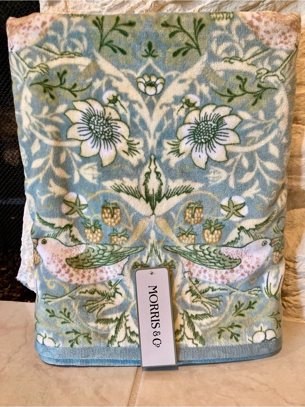 NWT Morris and Company bath bundle- one bath towel and 2 hand towels